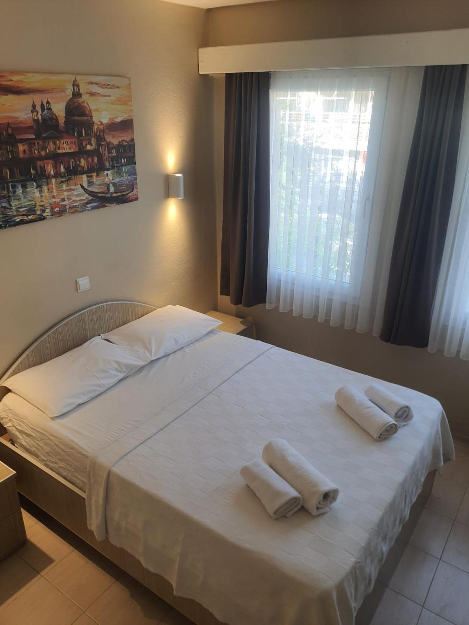 Marigold Otel Çeşme Δωμάτιο φωτογραφία